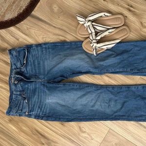 American eagle jeans with sandals